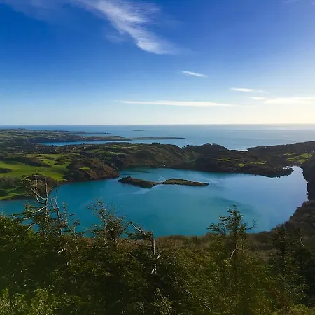 度假居 Cedar Boathouse Overlookng Baltimore, West Cork & Islands 巴尔的摩