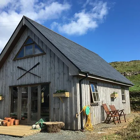 Cedar Boathouse Overlookng Baltimore, West Cork & Islands Holiday home Baltimore