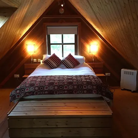 度假居 Cedar Boathouse Overlookng Baltimore, West Cork & Islands