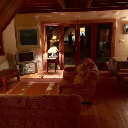 Holiday home Cedar Boathouse Overlookng Baltimore, West Cork & Islands *