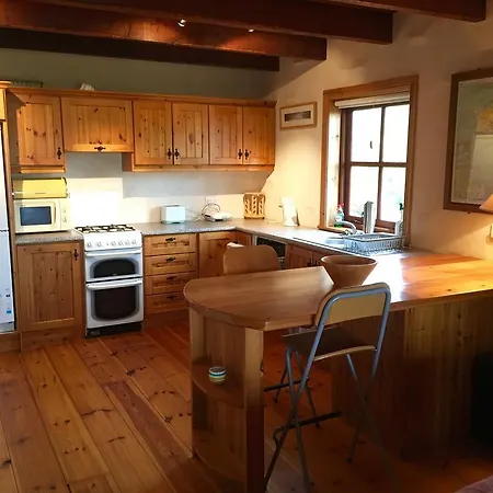Cedar Boathouse Overlookng Baltimore, West Cork & Islands *