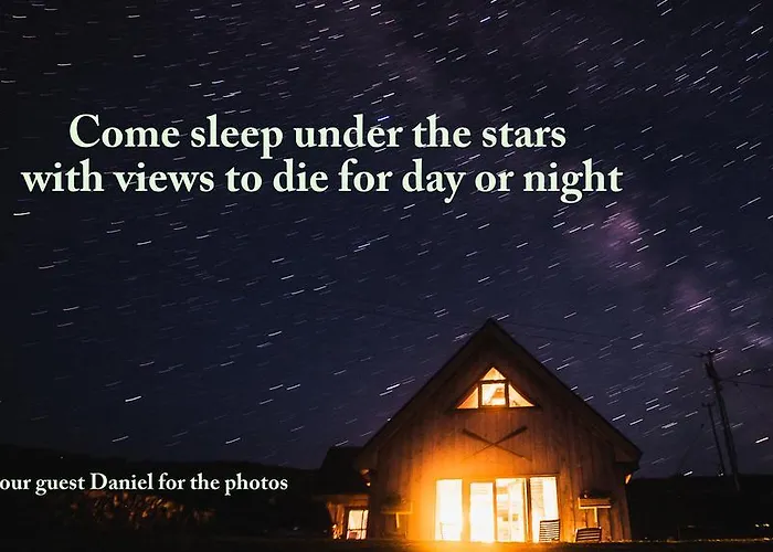 Cedar Boathouse Overlookng Baltimore, West Cork & Islands *