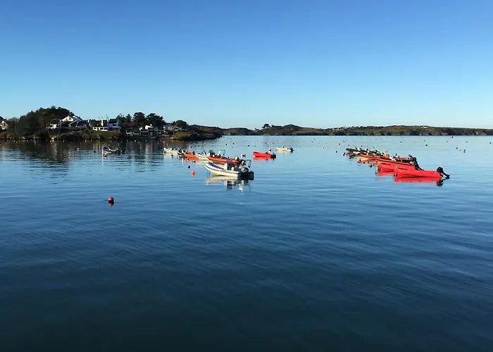 Cedar Boathouse Overlookng Baltimore, West Cork & Islands * Baltimore